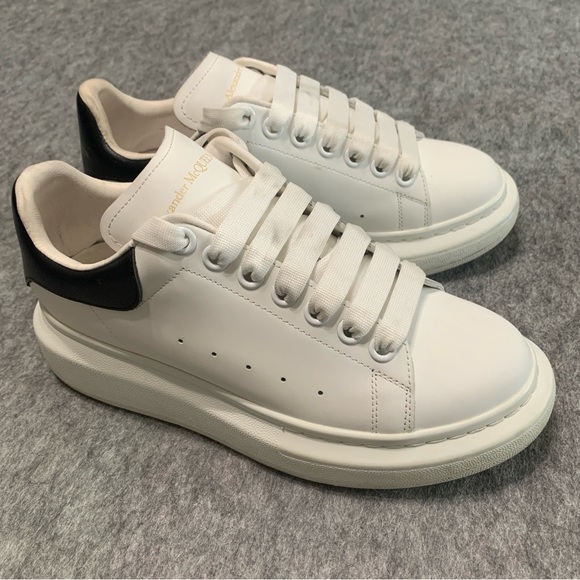 Alexander McQueen Women´s White Black Oversized...
